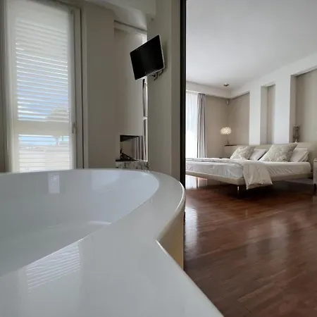 Modern Villa In Marbella דירה *